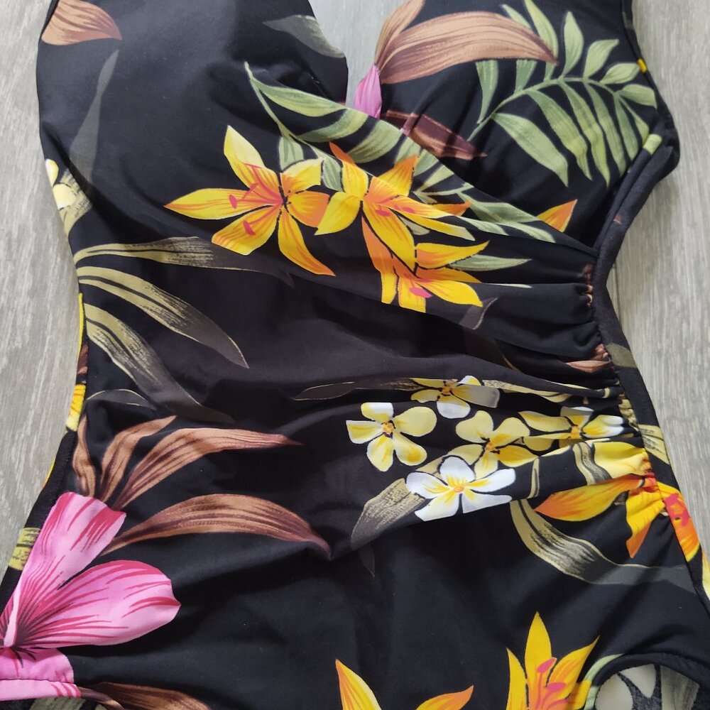 Miraclesuit Notched V Floral Print One Piece Swimsuit - Picture 3 of 15